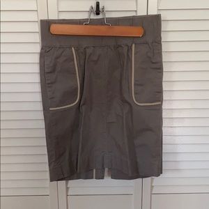 Women’s GAP maternity skirt